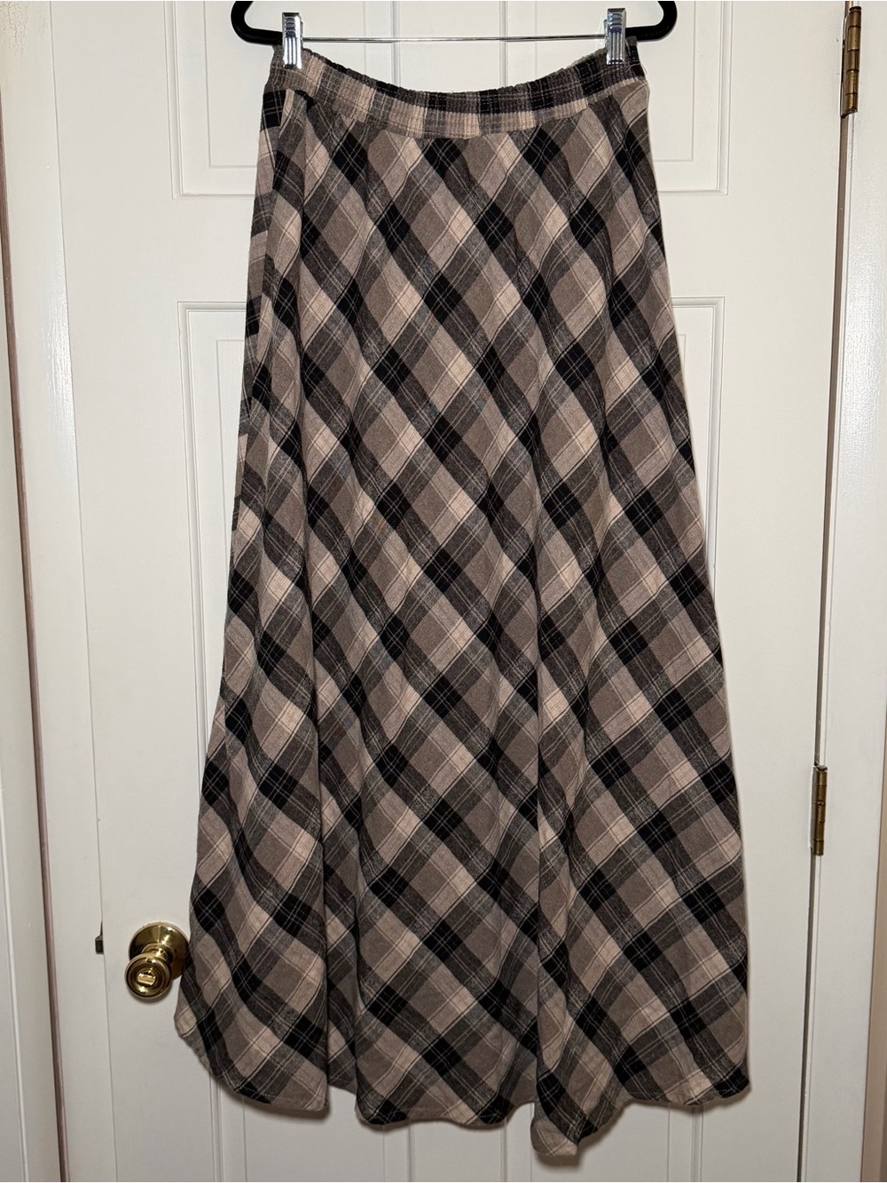 Pashmina Collection Beige & Black Plaid Maxi Skirt Size XL